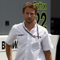 Button Pikirkan Balapan, Bukan Uang