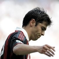 Kaka (Mungkin) Tak Jadi Hengkang