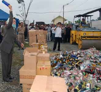 Ribuan Miras Dimusnahkan