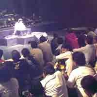 Presiden Balkadaba Benar-benar Menyihir