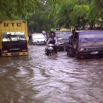 Banjir Kepung Surabaya