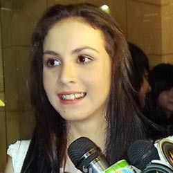 Arumi Ikhlas Dilarang Pacaran