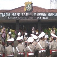 Bapak Simon Polisi yang Berhati Malaikat