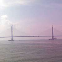 SBY Sangat Bangga dengan Jembatan Suramadu