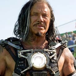 Ini Dia, Penampilan Perdana Mickey Rourke di Iron Man 2