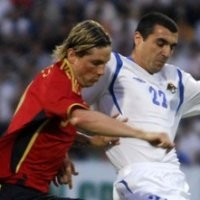 Villa Hattrick, Spanyol Menang Setengah Lusin