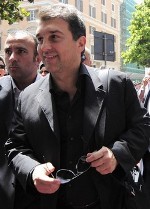 Presiden Barca Sebal dengan Transfer Kaka