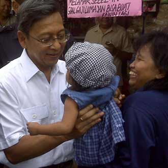 Boediono Blusukan Pasar