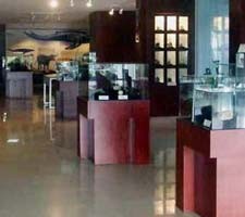 Jemput Bola dengan Pameran Keliling