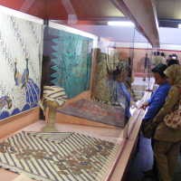 Sri Baduga Pamerkan 191 Kain Indonesia