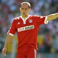 Ronaldo Pergi, Fans Menanti Ribery