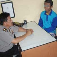 Gara-gara Todong Waria, Irwan Dihajar Preman Gunungsari