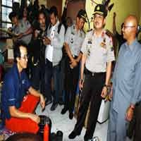 Polda Jatim Gerebek Produsen Oli Palsu