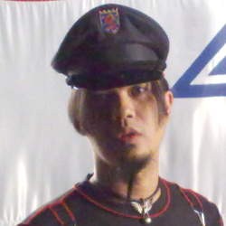 Lucky Laki Laris, Dhani Tolak Puluhan Juta Rupiah