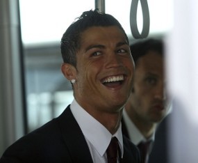 Blatter Soal Ronaldo & Lukisan Picasso