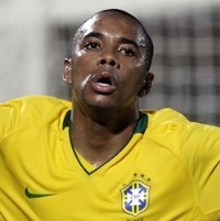 Alves Sarankan Robinho untuk Barca