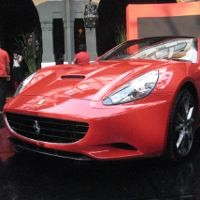 Ferrari Bukan Mobil Massal