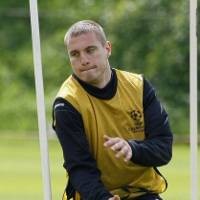 Cocok Dengan Gaya Inggris, Vidic Bertahan