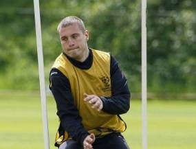 Cocok Dengan Gaya Inggris, Vidic Bertahan