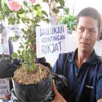 Warga Stren Kali Jagir Dukung Anggota Dewan Tolak Gusuran