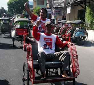 Tukang Becak Dukung Mega-Prabowo