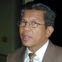 AM Fatwa Dianugerahi Doktor Honoris Causa