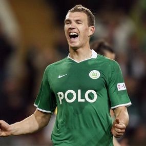 Milan Punya Peluang Dekati Dzeko