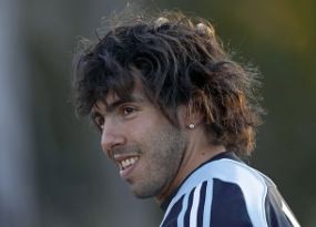 Ancelotti Dekati Tevez Lewat Telepon