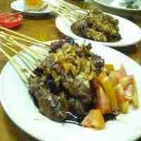 Nostalgia Sate Kambing Pak Hardjono