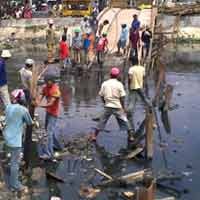 Saksi Berdalih Ambrolnya Jembatan Faktor Alam