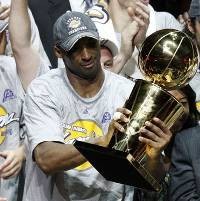 Trofi Juara NBA Menuju Surabaya