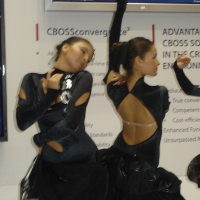  Penari Seksi Panaskan Pameran TI