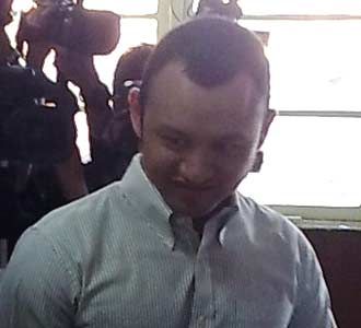 Sidang Ananda Ditunda