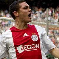 Arsenal Gaet Bek Muda Belgia