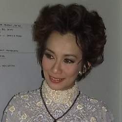 Reza Artamevira Cari Pria Ganteng, Kaya & Soleh