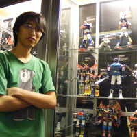 Cinta Mainan, Jadi Modeller Otodidak