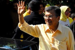 JK Dicegat Mahasiswa, Disodori Kontrak Politik