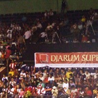 Taufik Main Jam 4, Istora Belum Penuh