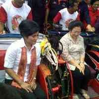 Warga Ciamis Antusias Sambut Iring-Iringan Becak Megawati