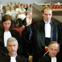 Pertama, Tunanetra Dilantik Jadi Hakim