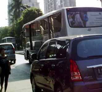 Bus TransJ Mogok