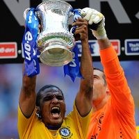 Chelsea Tambah Kontrak Malouda