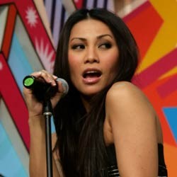 Anggun Nggak Nyangka Saingi Beyonce Sebagai Diva Dunia