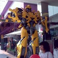 Film Dilaunching, Merchandise Dijinjing