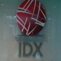 Dua Kubu Berhadapan di BEI