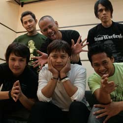 Caffeine Pilih Ekstrim di Album Keempat