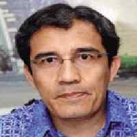 Para Kontestan Sebaiknya Diposisikan Berhadapan