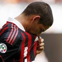 Milan Tolak Tawaran Monumental untuk Pato