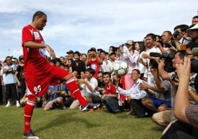 Denilson Hanya Setengah Partai di Vietnam