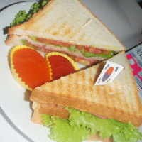 Makan Sehat di Resto Bersama si Kecil